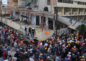 Σεισμός στο Μεξικό: Εικόνες απόλυτης καταστροφής, χάος και θάνατος (βίντεο)