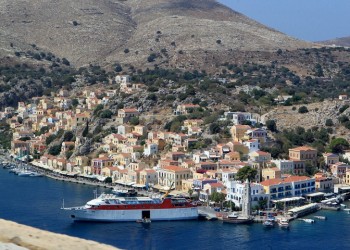 Η Τουρκία μπλοκάρει τον τουρκικό τουρισμό προς τα ελληνικά νησιά