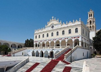 Εκδρομή στην Τήνο από το Σύλλογο Κωνσταντινουπολιτών