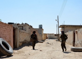 Ο Ερντογάν καλεί τις ΗΠΑ να απελευθερώσουν τη Ράκα μαζί και όχι με τους Κούρδους