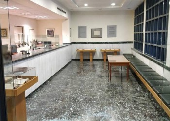 Εισβολή κουκουλοφόρων στον Συμβολαιογραφικό Σύλλογο Εφετείων (φωτο)