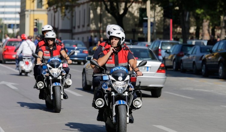 Αλβανία: Άρση της βουλευτικής ασυλίας του υπουργού Εσωτερικών ζητά η εισαγγελία για διασυνδέσεις με το οργανωμένο έγκλημα