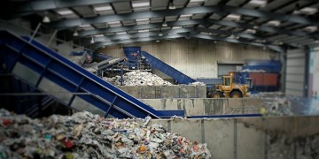 Το 2020 θα ανακτάται το 35% των ανακυκλώμενων υλικών από τα απορρίμματα της δυτικής Μακεδονίας