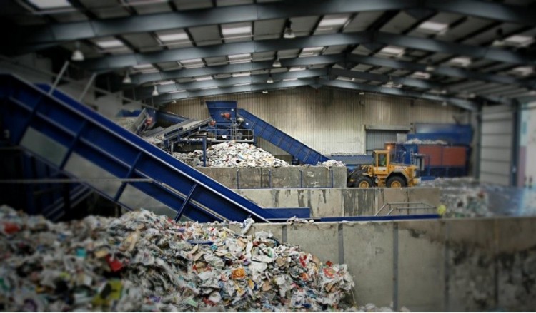 Το 2020 θα ανακτάται το 35% των ανακυκλώμενων υλικών από τα απορρίμματα της δυτικής Μακεδονίας