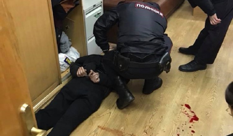 Επίθεση με μαχαίρι εναντίον δημοσιογράφου σε ρωσικό ραδιοφωνικό σταθμό