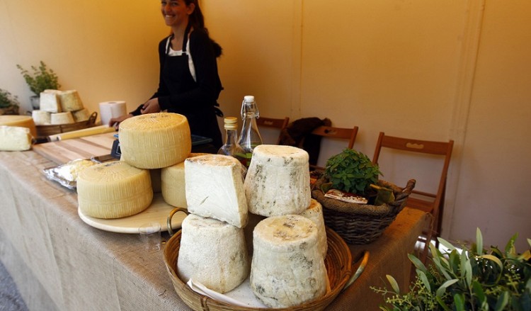 Γαλακτοκομικά προϊόντα με ελαιόλαδο και πιστοποιημένο τσάι του βουνού;