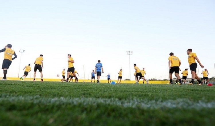 Super League: Η AEK θα δώσει τη μάχη στην Τρίπολη