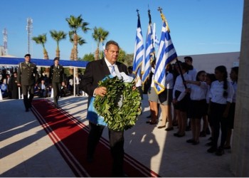 Ο Πάνος Καμμένος τίμησε τους μαχητές του Ελ Αλαμέιν (βίντεο)