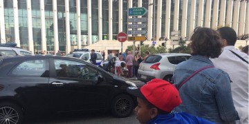 Αιματηρή επίθεση στο σιδηροδρομικό σταθμό της Μασσαλίας