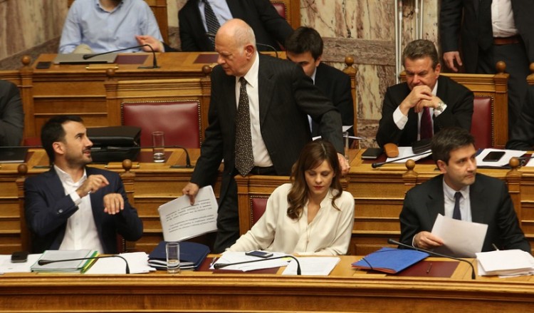 Τη Δευτέρα το πρώτο ραντεβού του οικονομικού επιτελείου με τους θεσμούς