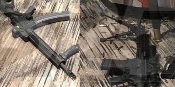 Las Vegas: Φωτογραφίες-ντοκουμέντο με τα όπλα στο δωμάτιο του μακελάρη
