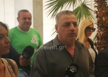 Επί ώρες κατέθετε ο πατέρας της άτυχης Δώρας Ζέμπερη – Τι δήλωσε ο δικηγόρος του