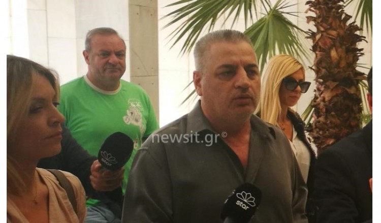 Επί ώρες κατέθετε ο πατέρας της άτυχης Δώρας Ζέμπερη – Τι δήλωσε ο δικηγόρος του