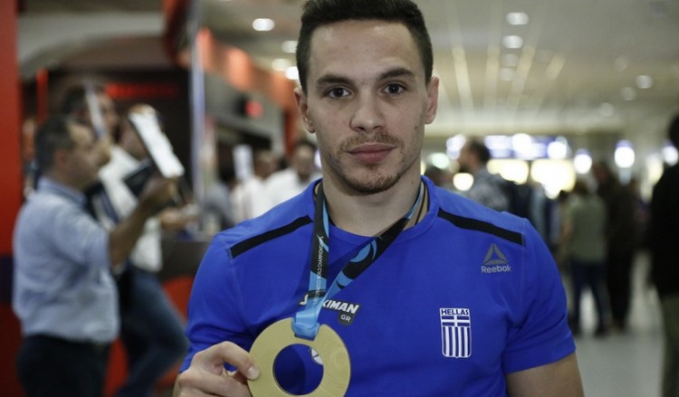 Επέστρεψε στην Ελλάδα ο «άρχοντας των κρίκων» (φωτο)