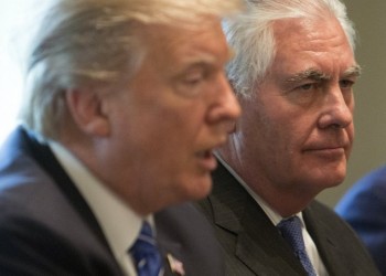 Ο Τίλερσον αποκάλεσε τον Τραμπ «ηλίθιο» και ήταν έτοιμος να παραιτηθεί