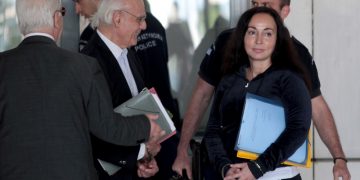 Πίσω στη φυλακή Άκης Τσοχατζόπουλος και Βίκυ Σταμάτη