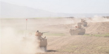 Ο τουρκικός στρατός αναπτύσσεται βαθύτερα στο βόρειο τμήμα της Συρίας