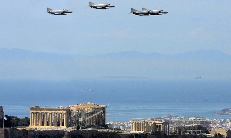 Πότε θα εφαρμοστεί το νέο μισθολόγιο στις Ένοπλες Δυνάμεις