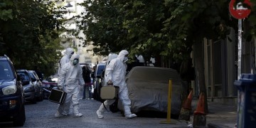 USB επιχείρησε να καταπιεί ένας από τους 9 Τούρκους στην έφοδο της Αντιτρομοκρατικής