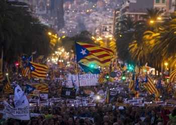 Βαρκελώνη: 750.000 άνθρωποι στους δρόμους υπέρ της αποφυλάκισης των αυτονομιστών ηγετών