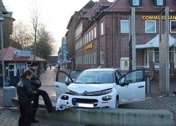Γερμανία: Αυτοκίνητο έπεσε πάνω σε πεζούς έξω από ντισκοτέκ