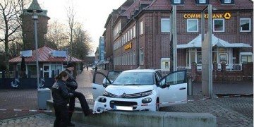 Γερμανία: Αυτοκίνητο έπεσε πάνω σε πεζούς έξω από ντισκοτέκ