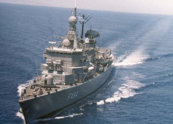 Καρατομήθηκε ο κυβερνήτης της φρεγάτας «Κανάρης»