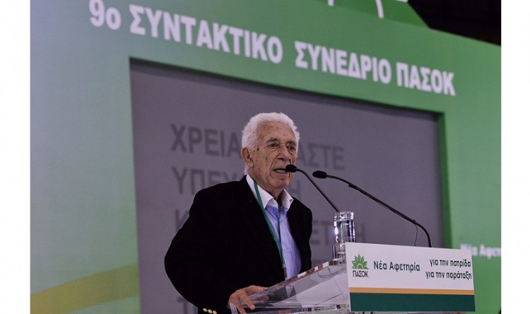 Πέθανε ο Μικρασιάτης δημοσιογράφος, πολιτικός και συγγραφέας Γιάννης Καψής (φωτο, βίντεο)