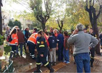 Τρία επιπλέον σημεία διανομής τροφίμων, νερού και ειδών ένδυσης και υπόδησης στη Μάνδρα