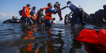 Μυτιλήνη: Αγόρι ανασύρθηκε νεκρό από λέμβο που μετέφερε μετανάστες