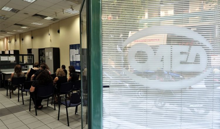 Κοινωφελής Εργασία: Σήμερα υπογράφεται η ΚΥΑ για 36.500 θέσεις μέσω ΟΑΕΔ