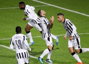 Super League: Έπιασε κορυφή ο ΠΑΟΚ, νίκησε 2-1 τον Ατρόμητο