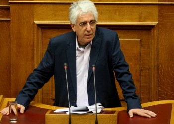 Ο Παρασκευόπουλος προτείνει να καταργηθεί ο νόμος του για τις αποφυλακίσεις
