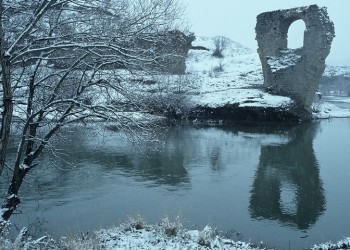 Η πέτρινη Γέφυρα του Πασά στη δυτική Μακεδονία «ατενίζει» το μέλλον