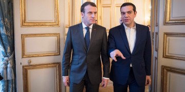 Τσίπρας σε Μακρόν: Η Ελλάδα δε θα συμμετέχει σε στρατιωτική επιχείρηση στη Συρία