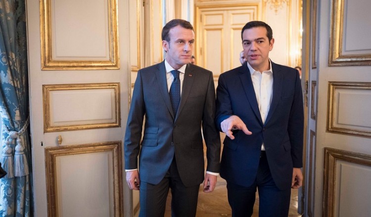 Τσίπρας σε Μακρόν: Η Ελλάδα δε θα συμμετέχει σε στρατιωτική επιχείρηση στη Συρία