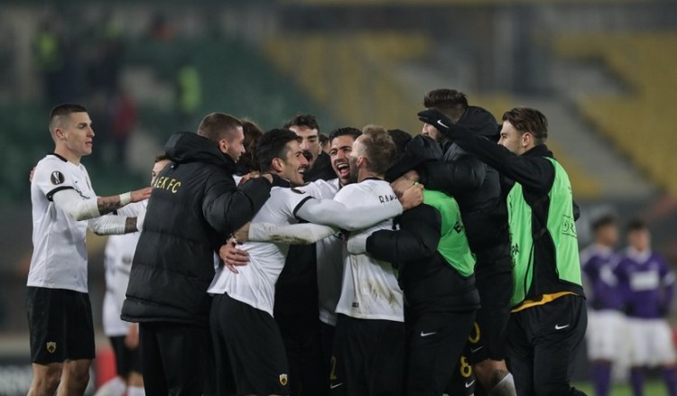 Πανάξια πρόκριση της ΑΕΚ στους 32 του Europa League!