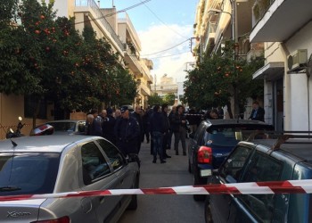 Σοκ στους Αγίους Αναργύρους: Αστυνομικός σκότωσε την οικογένειά του και αυτοκτόνησε