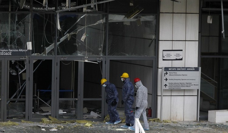 Πού στρέφονται οι έρευνες της Αντιτρομοκρατικής για τη βόμβα στο Εφετείο
