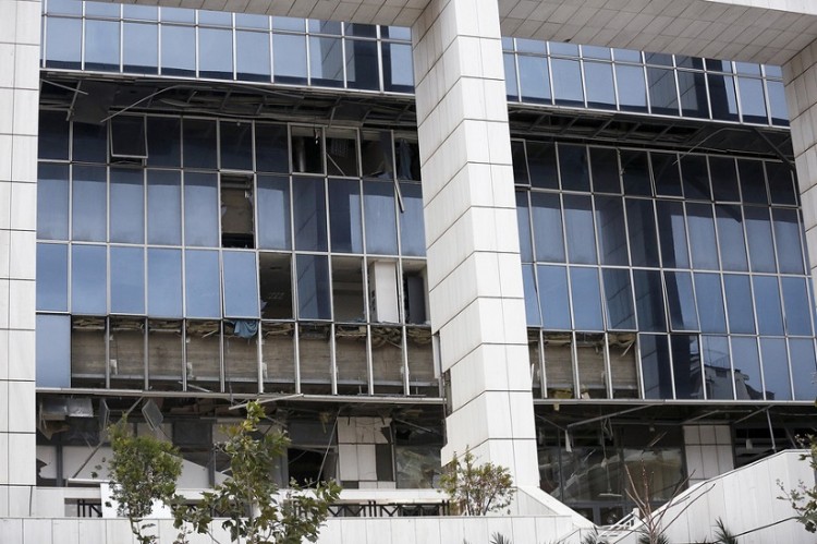 Ισχυρή έκρηξη βόμβας στο Εφετείο Αθηνών (φωτογραφίες)