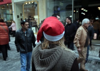 Εορταστικό ωράριο ενόψει Χριστουγέννων – Πώς θα λειτουργήσουν τα εμπορικά