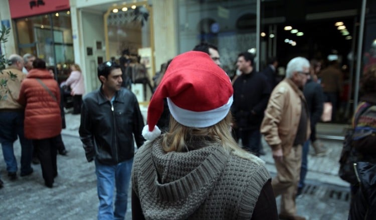Εορταστικό ωράριο ενόψει Χριστουγέννων – Πώς θα λειτουργήσουν τα εμπορικά