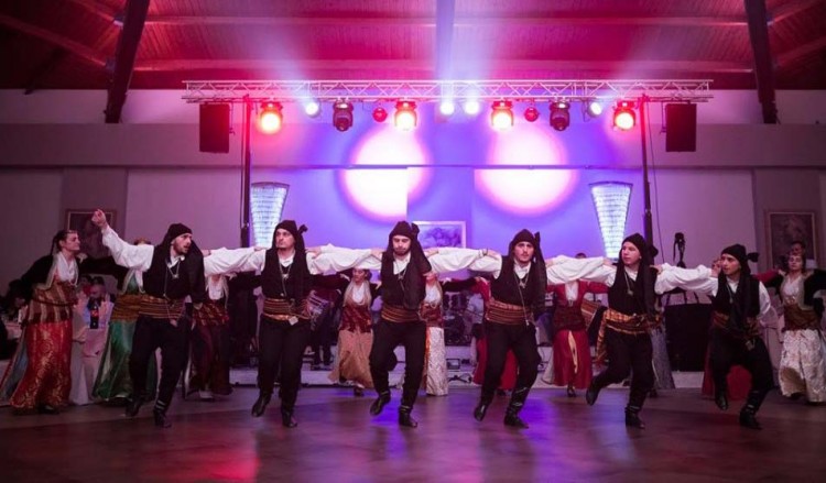 Δεν έπεφτε καρφίτσα στο χορό της Ευξείνου Λέσχης Αχαρνών και Αττικής «Ο Καπετάν Ευκλείδης» (φωτο)