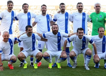 Η Εθνική του Euro 2004 στηρίζει την «Αποστολή» της Αρχιεπισκοπής Αθηνών