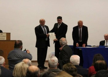 Με το ψευδώνυμο «Πόντιος» ο Ιωάννης Κοσμίδης βραβεύτηκε από την Ένωση Ελλήνων Λογοτεχνών