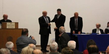 Με το ψευδώνυμο «Πόντιος» ο Ιωάννης Κοσμίδης βραβεύτηκε από την Ένωση Ελλήνων Λογοτεχνών