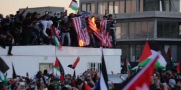 Φλέγεται ο αραβικός κόσμος για την Ιερουσαλήμ