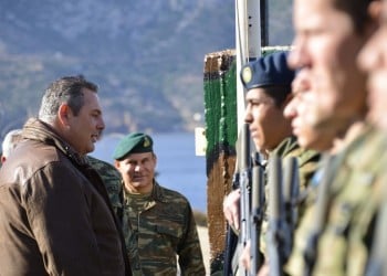 Επίσκεψη Π. Καμμένου σε Ψαρά, Φούρνους και Χίο – Μήνυμα ΥΕΘΑ στην Τουρκία