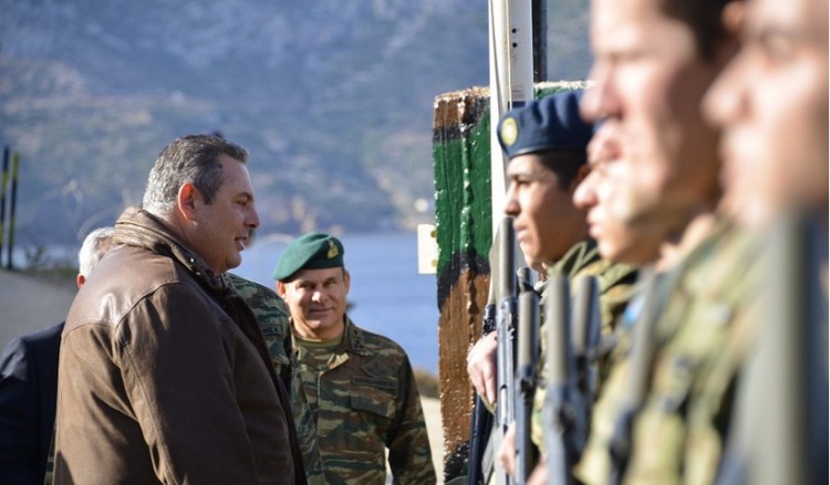 Επίσκεψη Π. Καμμένου σε Ψαρά, Φούρνους και Χίο – Μήνυμα ΥΕΘΑ στην Τουρκία
