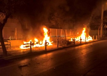 Εννέα συλλήψεις για τα επεισόδια στο Μετς